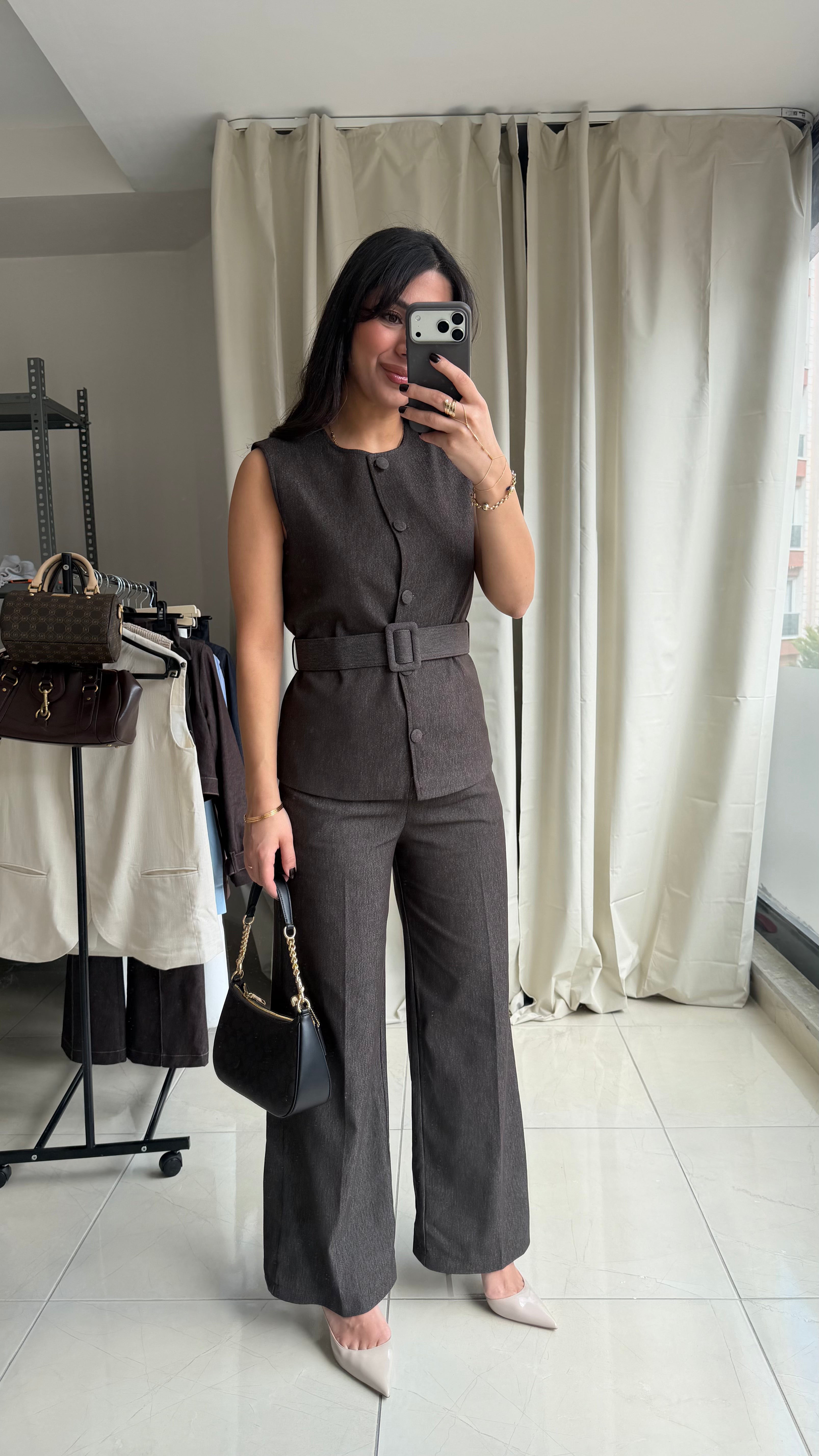 Kahverengi Kemerli Yelek Pantolon Takım