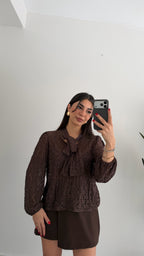 Kahverengi Dantelli Bağlamalı Bluz