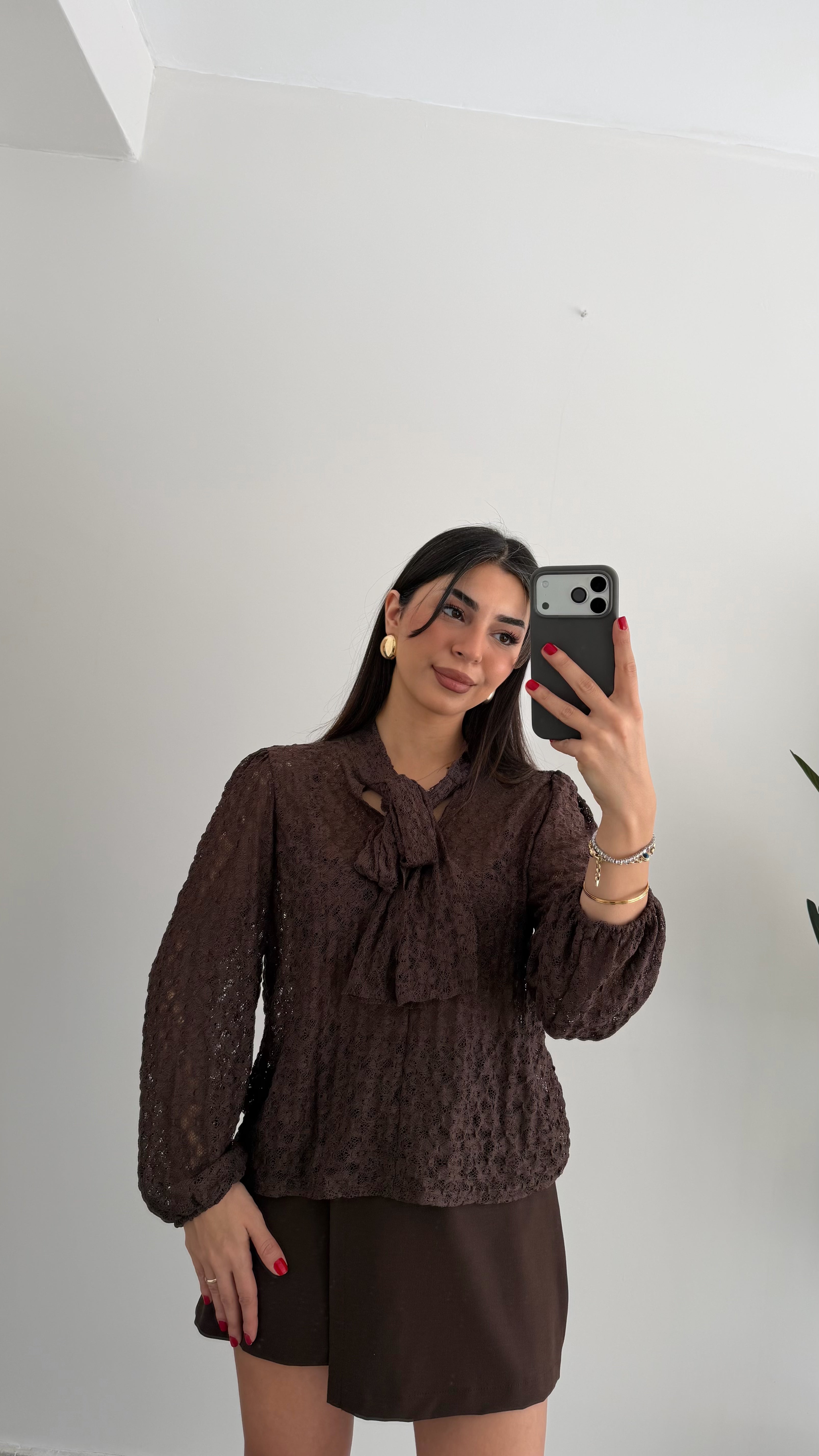 Kahverengi Dantelli Bağlamalı Bluz