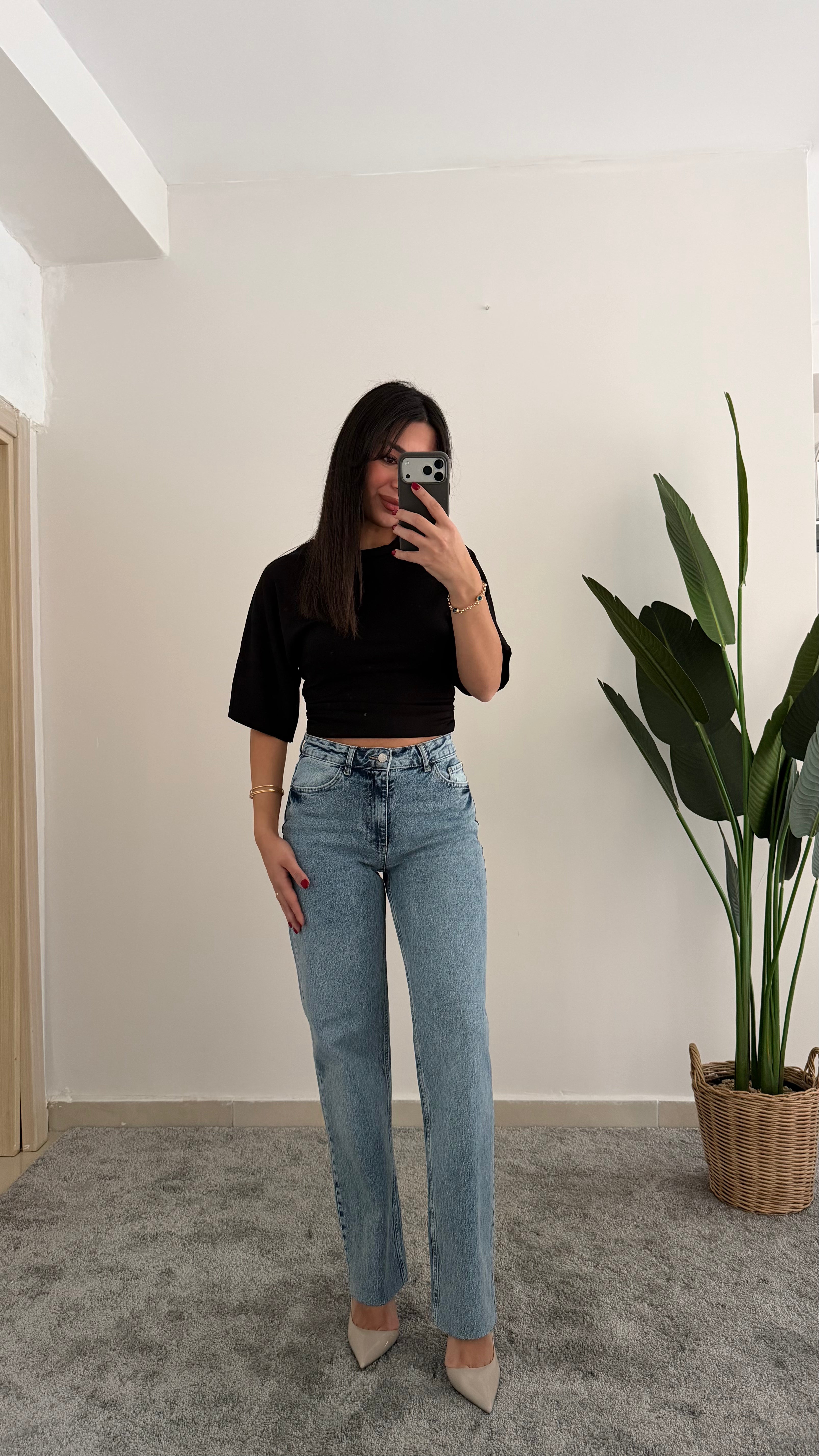 Mavi Kesik Paça Denim Jean