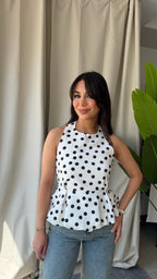 Beyaz puantiye desenli peplum bluz