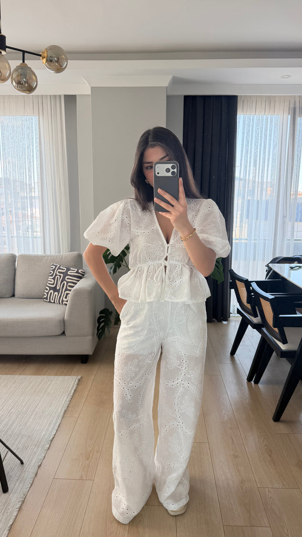 Beyaz Güpür Pantolon Bluz Takım
